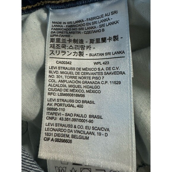 Levi's Classic Straight Jeans SZ 18W Medium Wash Plus Women - Picture 6 of 9